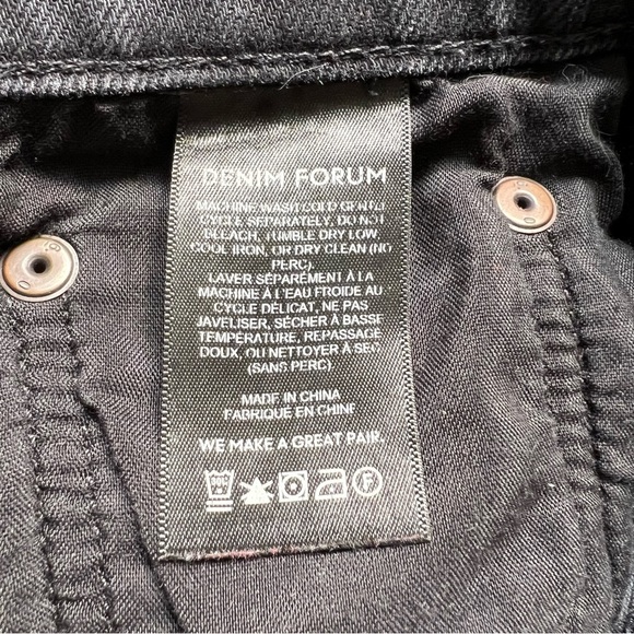 Aritzia Denim Forum Yoko High Rise Straight High-Waist Denim Mom Jeans - Sz 26 - Picture 11 of 15